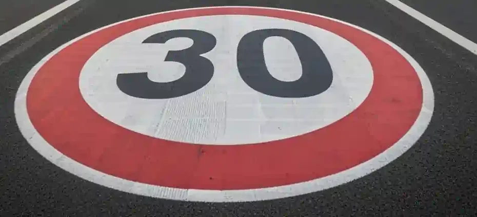 Limite velocità 30km/h ad Alghero | In Sardegna con Dani