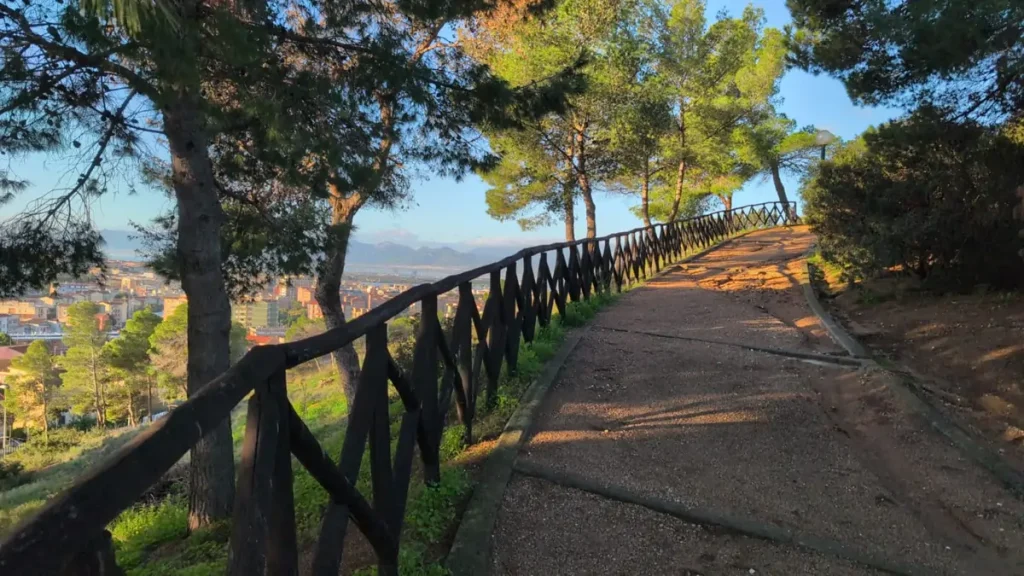 Cosa fare a Cagliari nel weekend del 12, 13 e 14 dicembre 2025, questo è uno scorcio del Colle di San Michele | In Sardegna con Dani