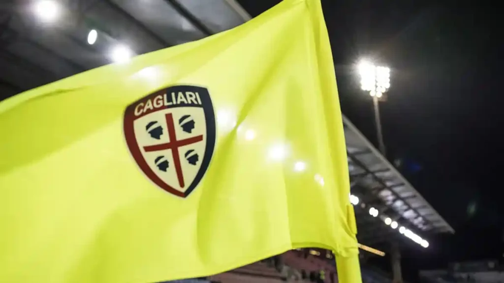 Cosa fare nel weekend a Cagliari, bandierina domus del Cagliari calcio | In Sardegna con Dani