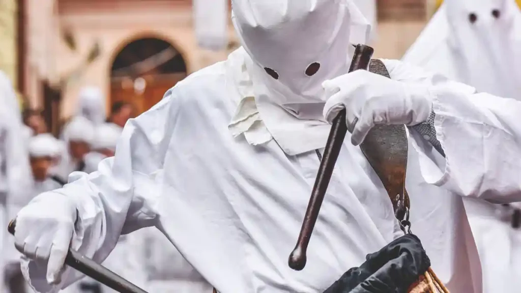 Settimana Santa Iglesias 2026, tamburi in processione | In Sardegna con Dani