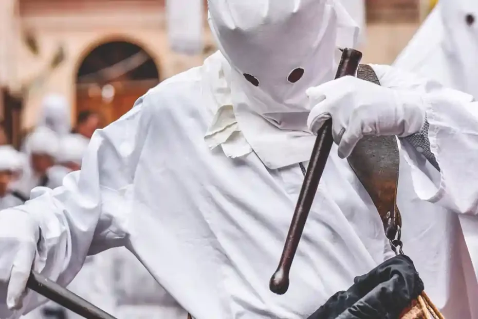 Settimana Santa Iglesias 2026, tamburi in processione | In Sardegna con Dani