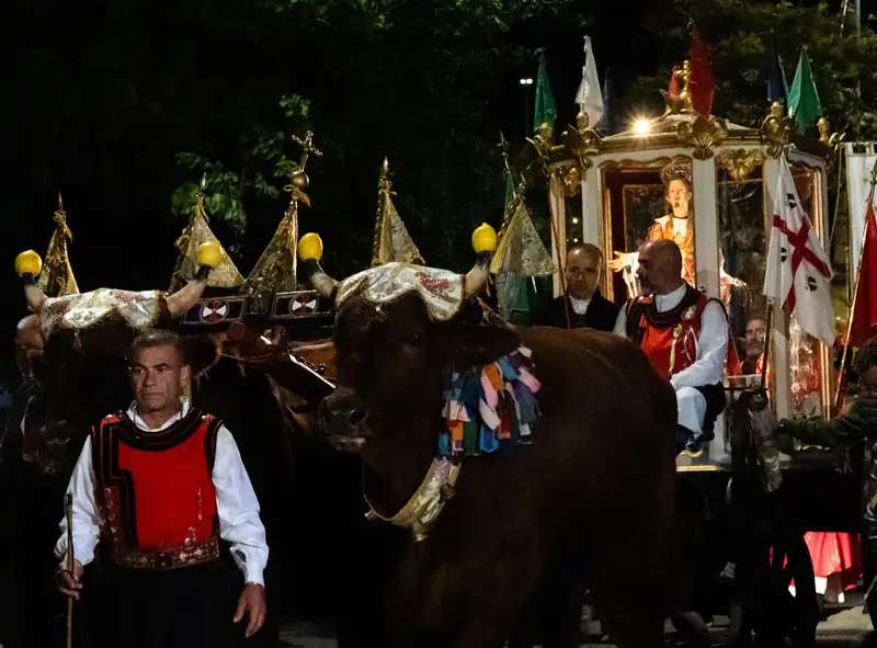 Sant'Efisio arriva a Sarroch | In Sardegna con Dani