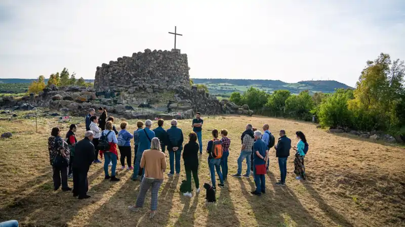 Visita al nuraghe San Pietro a Ussaramanna | In Sardegna con Dani