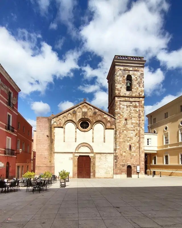 Cattedrale di Santa Chiara a Iglesias | In Sardegna con Dani