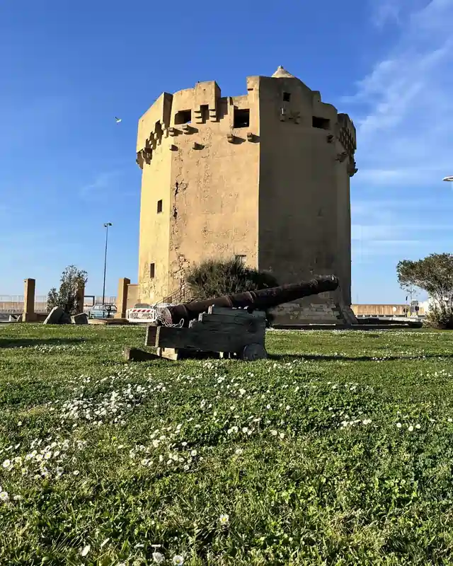 Torre aragonese di Porto Torres, visitabile per Monumenti Aperti | In Sardegna con Dani